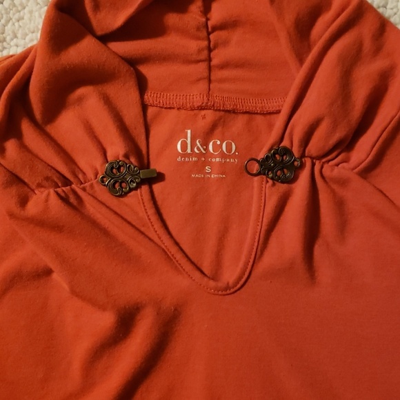 2 v cut turtleneck tops size small - Picture 5 of 8